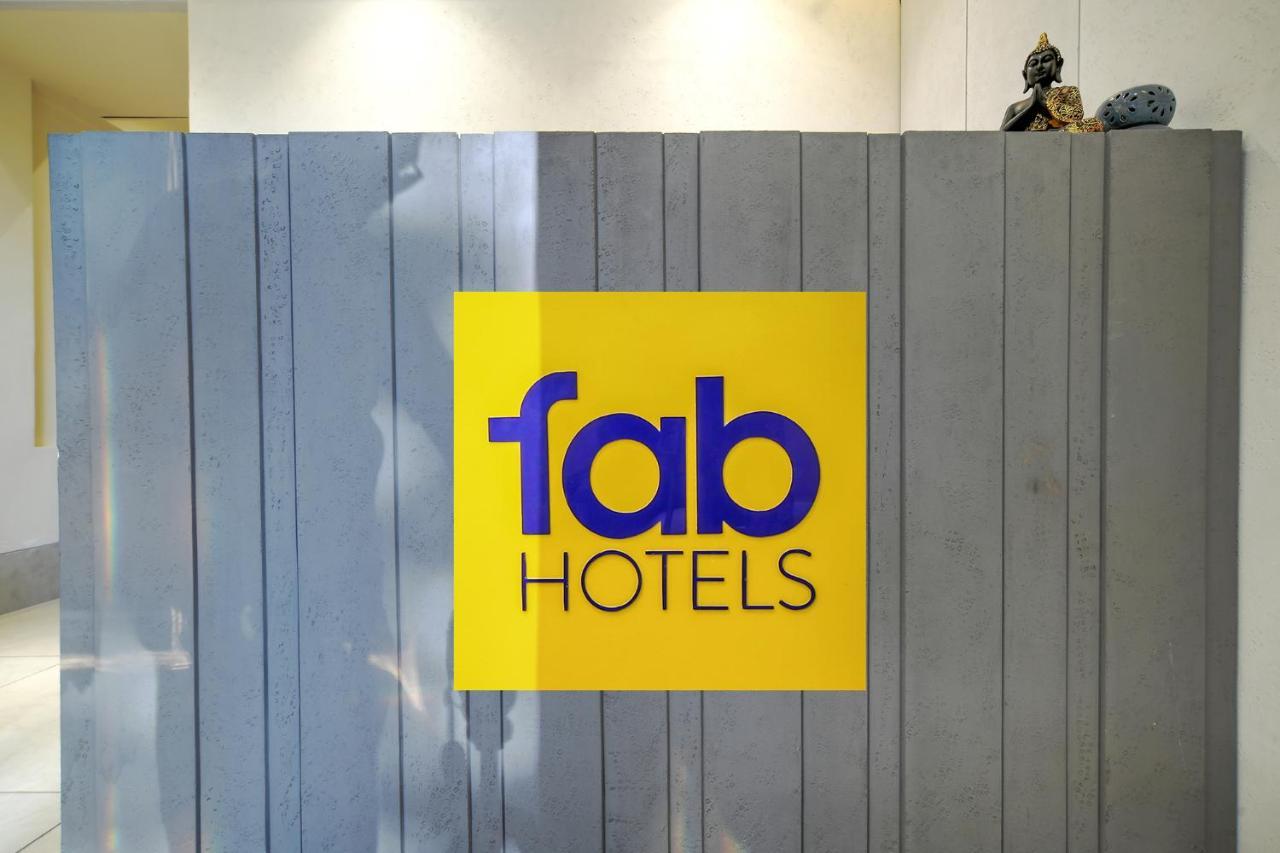 Fabhotel Benchmark Индаур Экстерьер фото