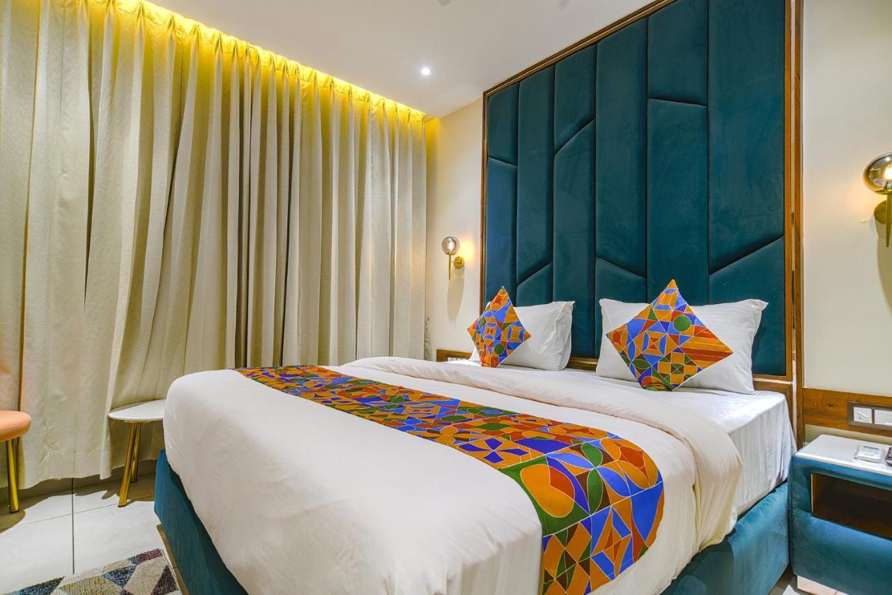 Fabhotel Benchmark Индаур Экстерьер фото